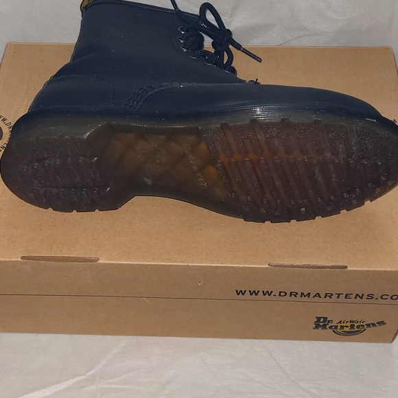 Women's Leather Lace-up Boots - Picture 8 of 8